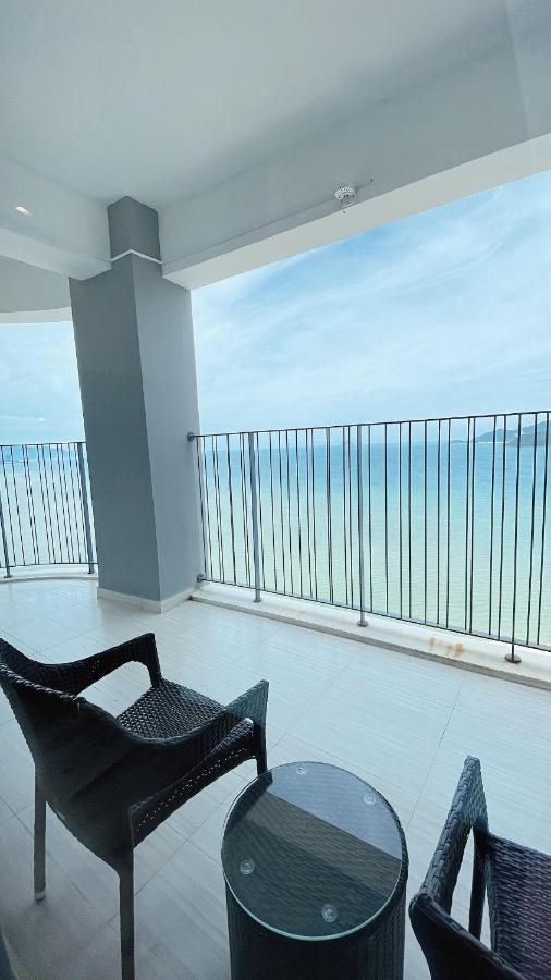 Panorama Beachfront Нячанг Екстер'єр фото