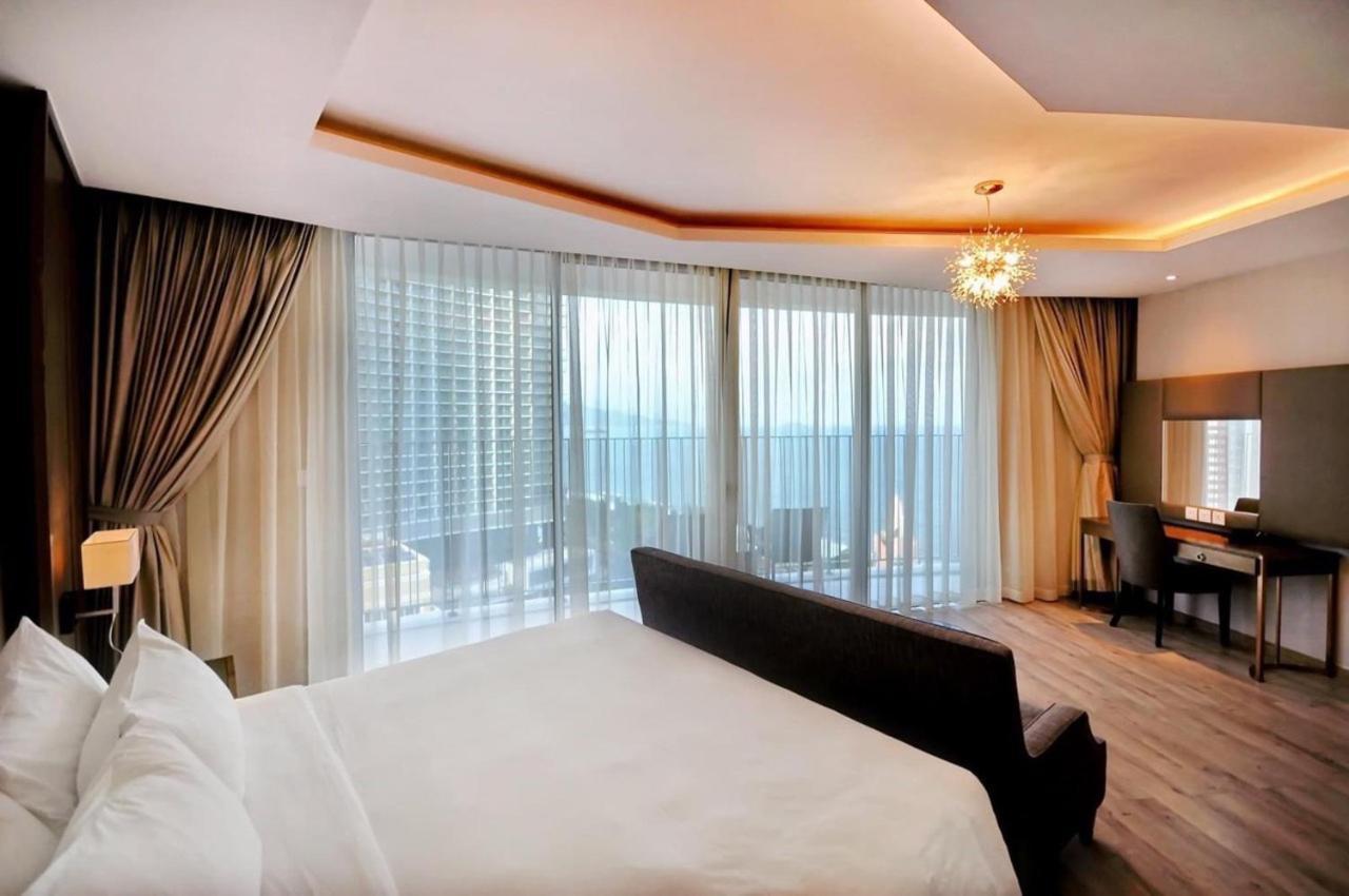 Panorama Beachfront Нячанг Екстер'єр фото