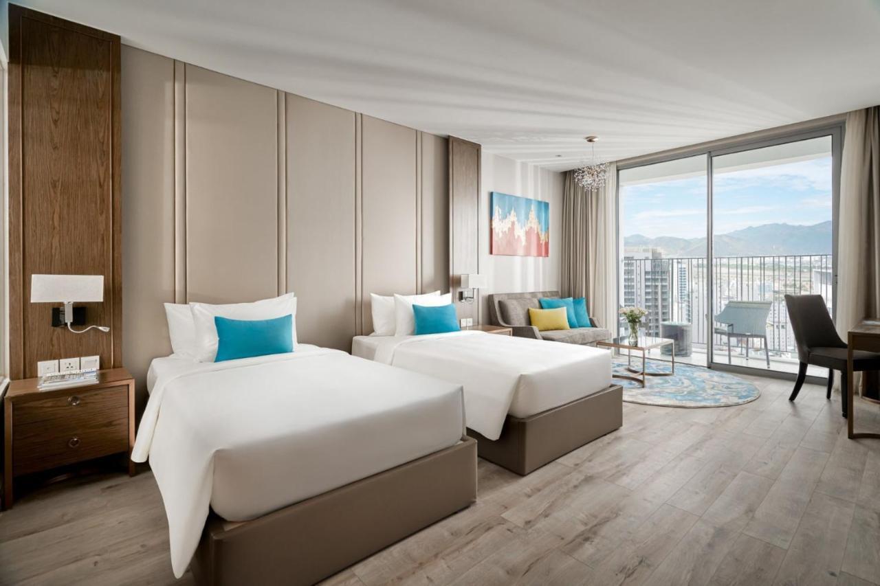 Panorama Beachfront Нячанг Екстер'єр фото