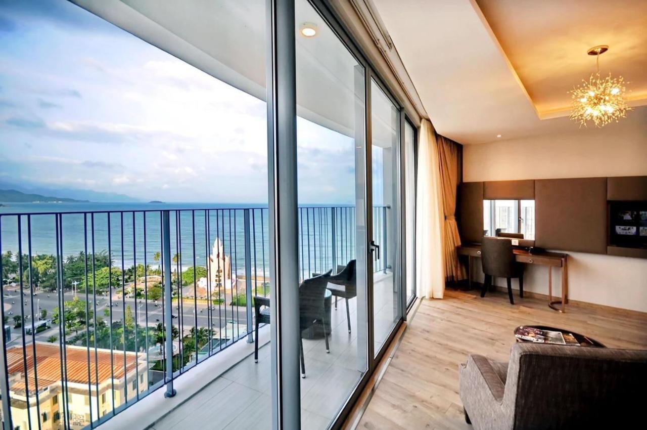 Panorama Beachfront Нячанг Екстер'єр фото