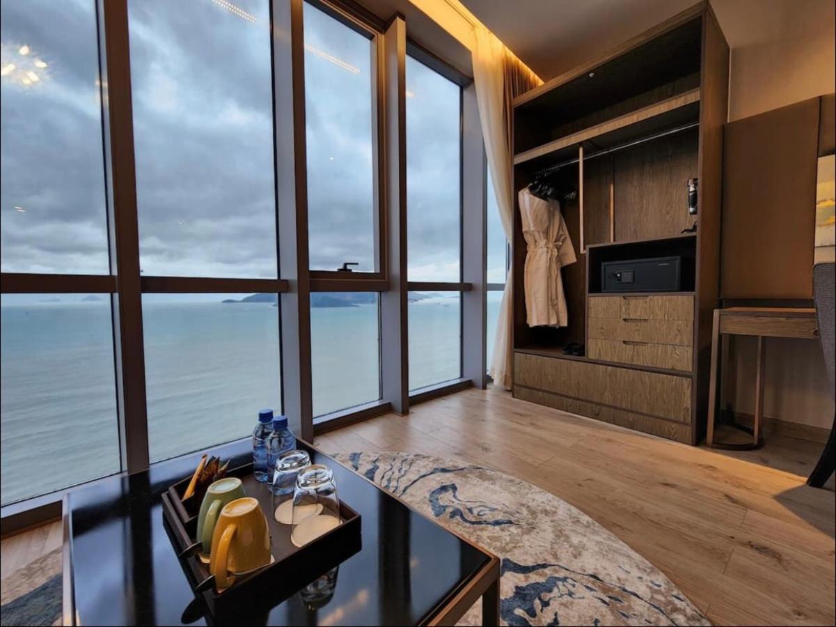 Panorama Beachfront Нячанг Екстер'єр фото