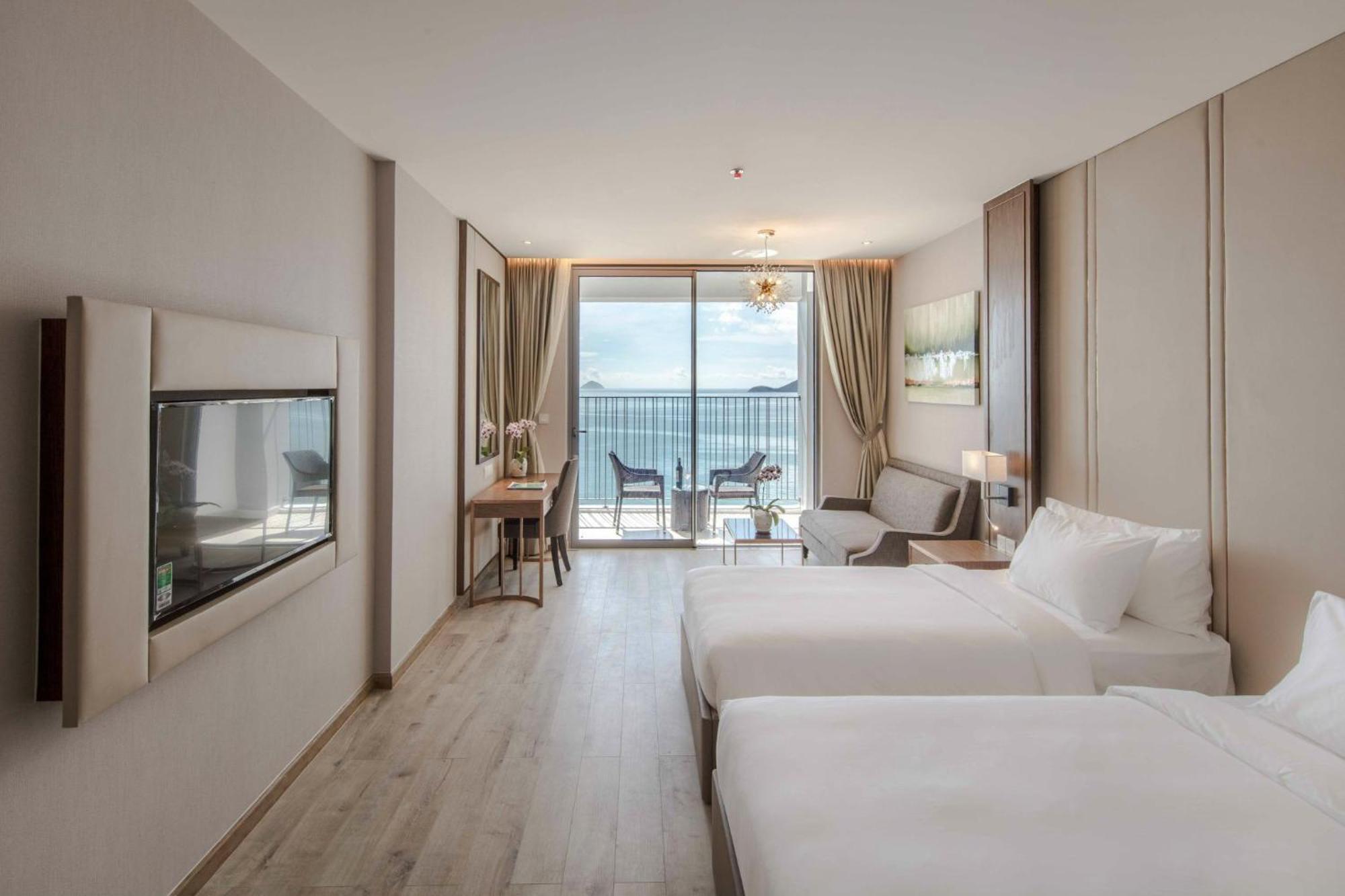Panorama Beachfront Нячанг Екстер'єр фото