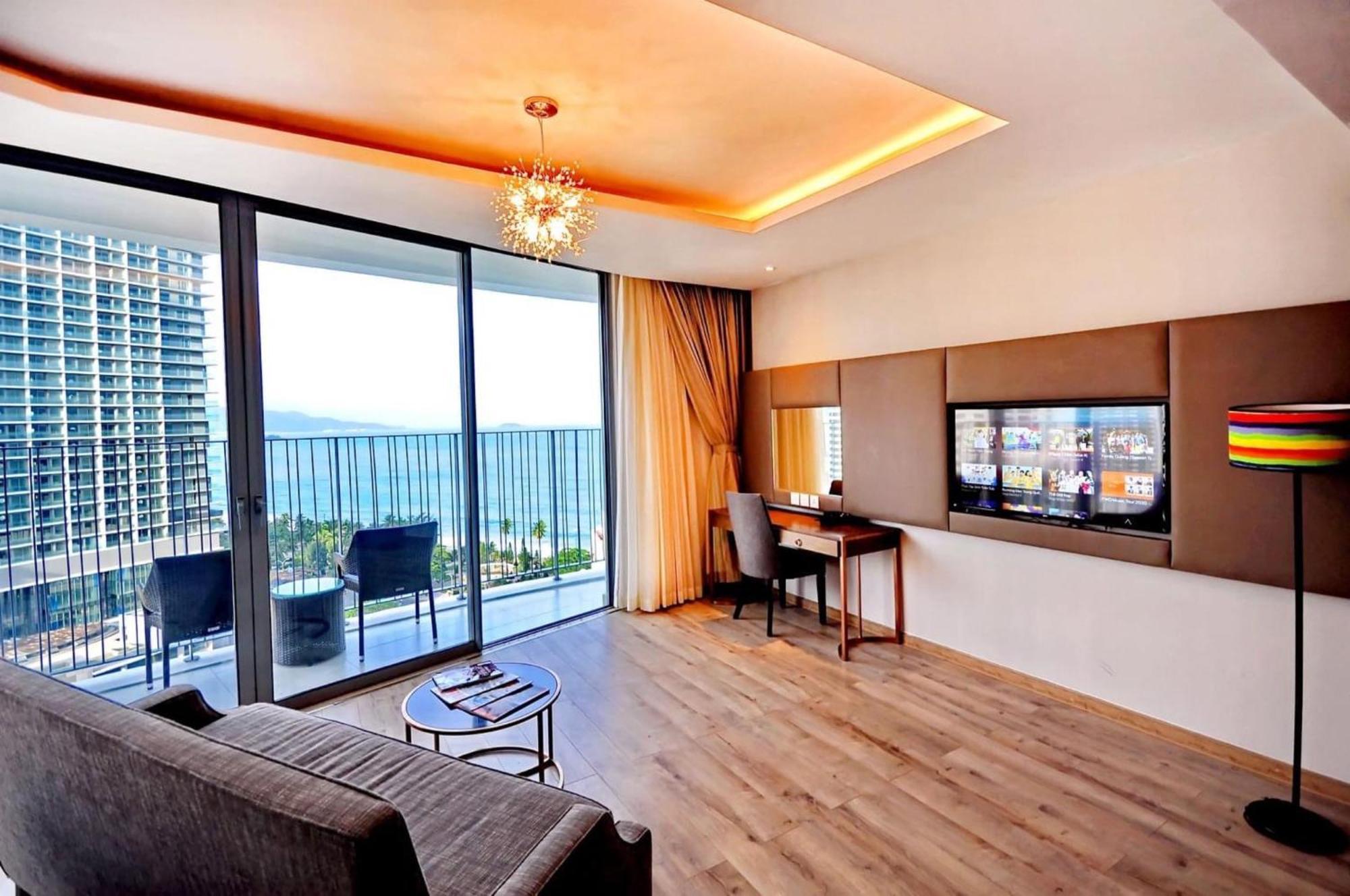 Panorama Beachfront Нячанг Екстер'єр фото